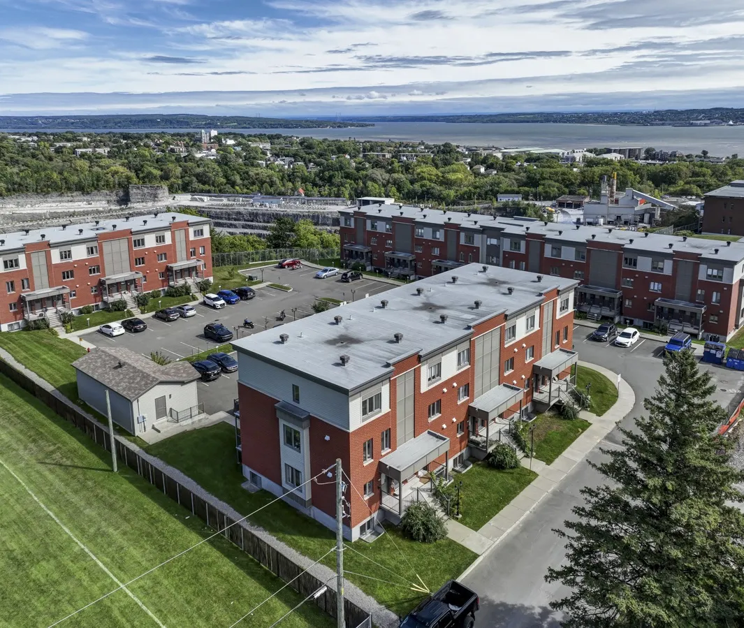 2500 avenue Charles de Foucauld Quebec Web 5