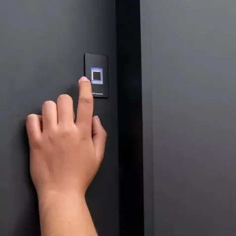 Access control banner 1