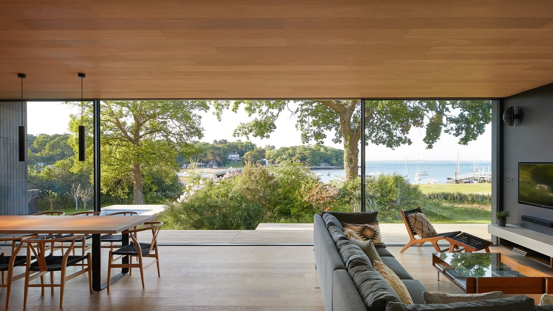 163129ae b778 4d4c ad0d a72ad62635d8