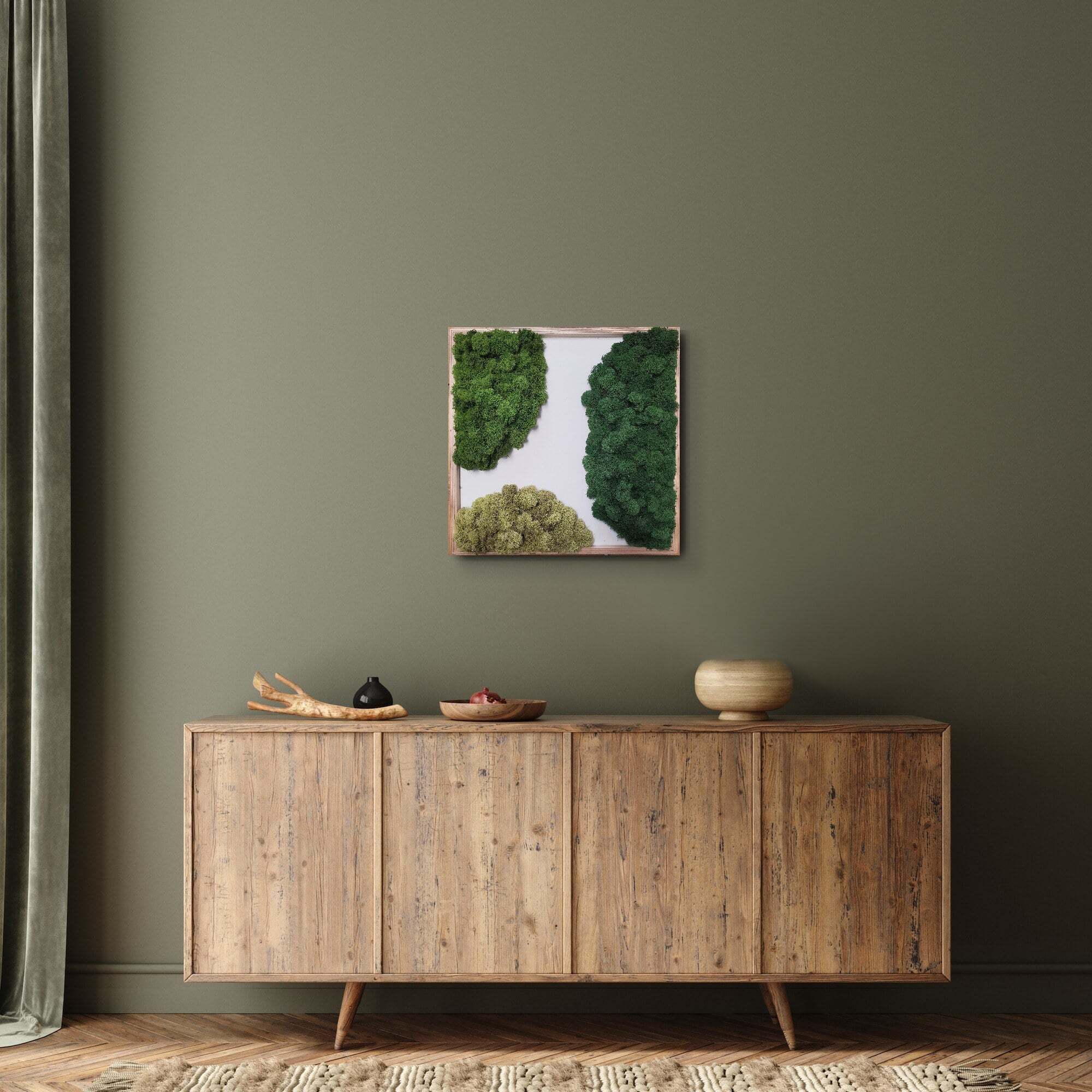 Cadre Vegetal au dessus d'un meuble