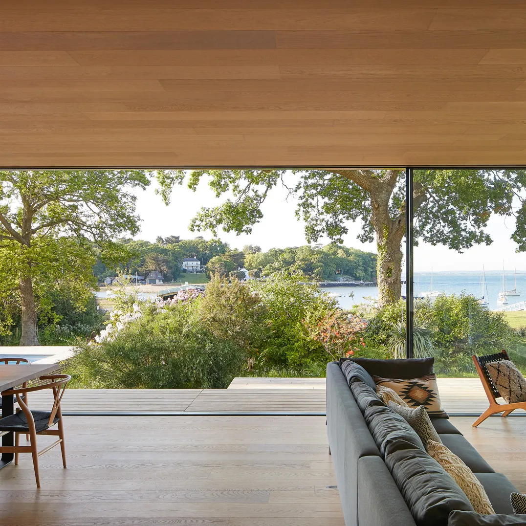 Island Rest C Hufton Crow